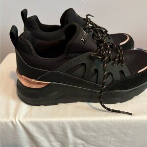 Brand new Skechers!  So cute!